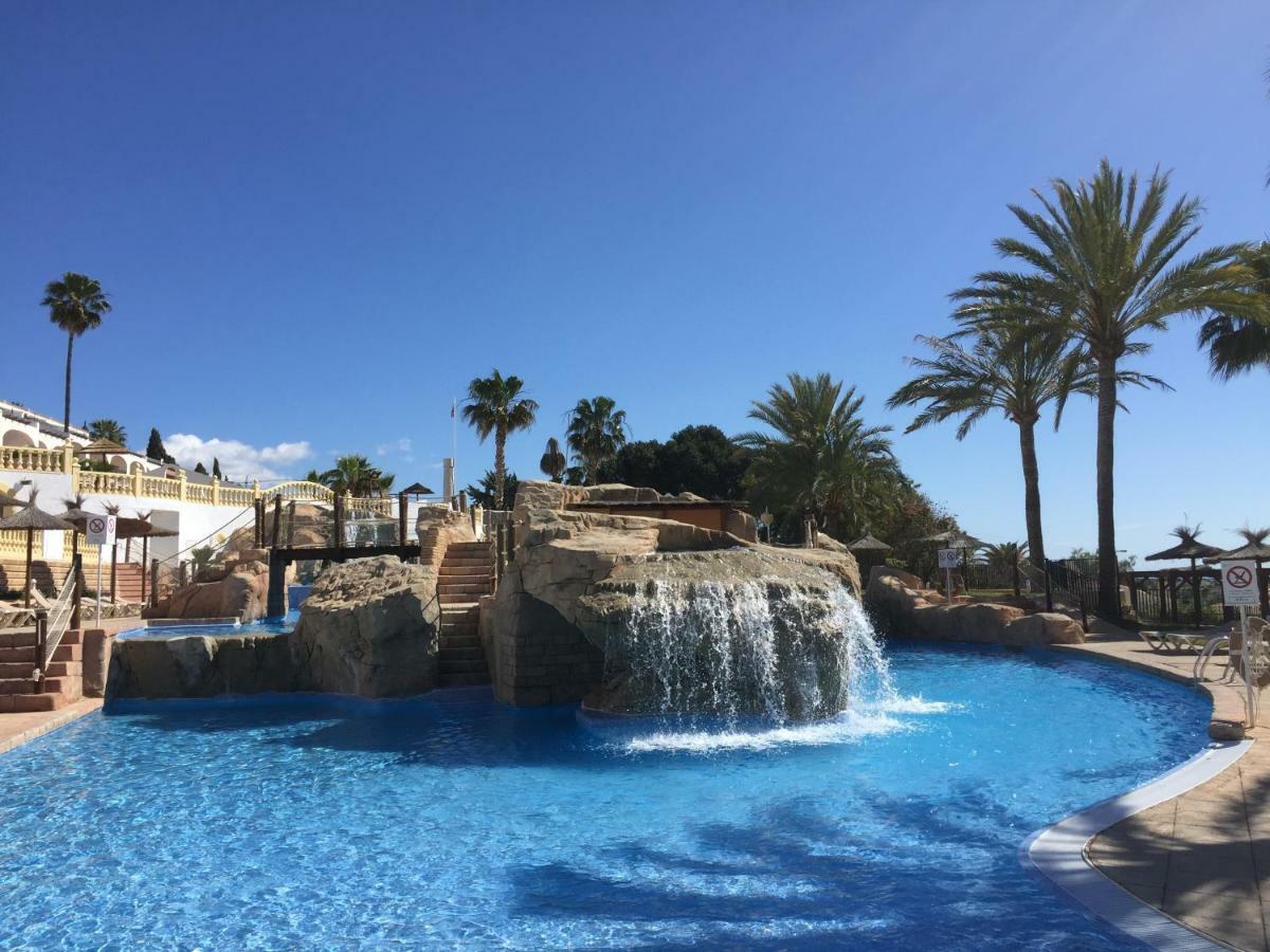 Bungalow Imperial Калпе Екстериор снимка